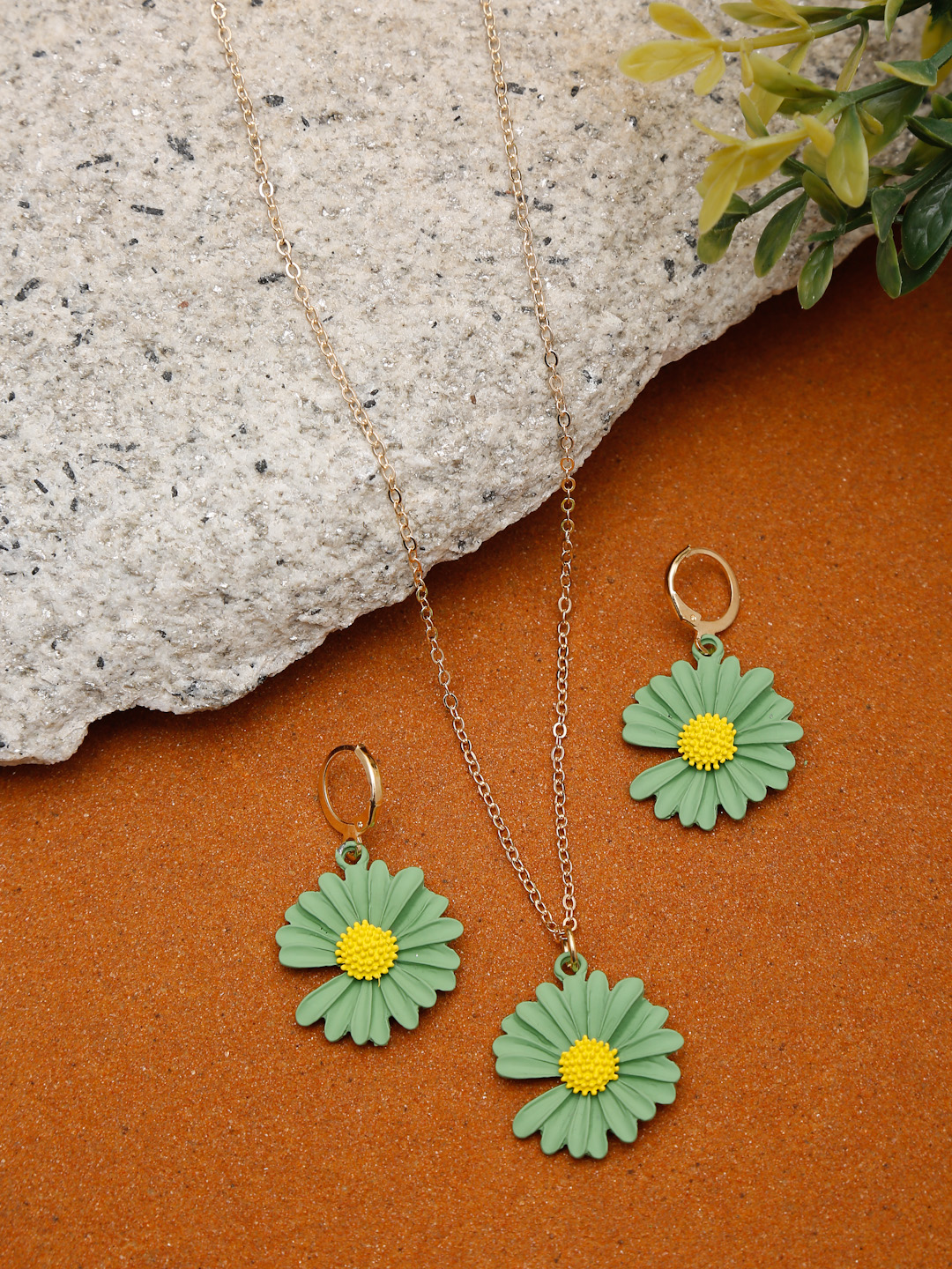 YouBella Gold-Plated Green Floral Shaped Jewellery Set